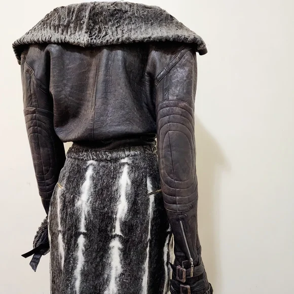 Elegant Black and Gray Women's Jacket - Picture 5 of 8